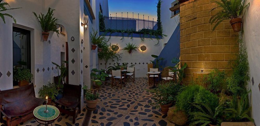 Hostal Casa Alborada Коніль-де-ла-Фронтера Екстер'єр фото
